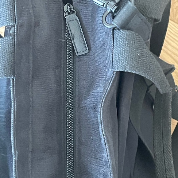 BEIS Sleek East West Tote in Black - Picture 9 of 11